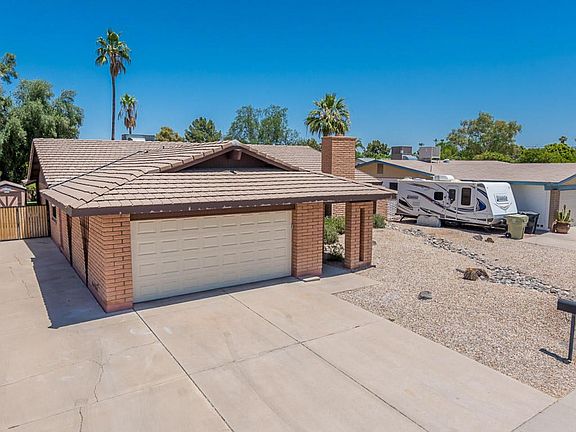 4722 W Hatcher Rd - MLS-5