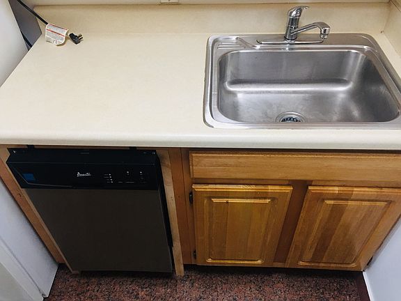 3rd image of 3609 28th Ave APT 2
