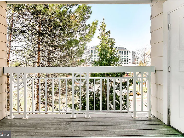 2204 Westcourt Ln #306 — Photo 18
