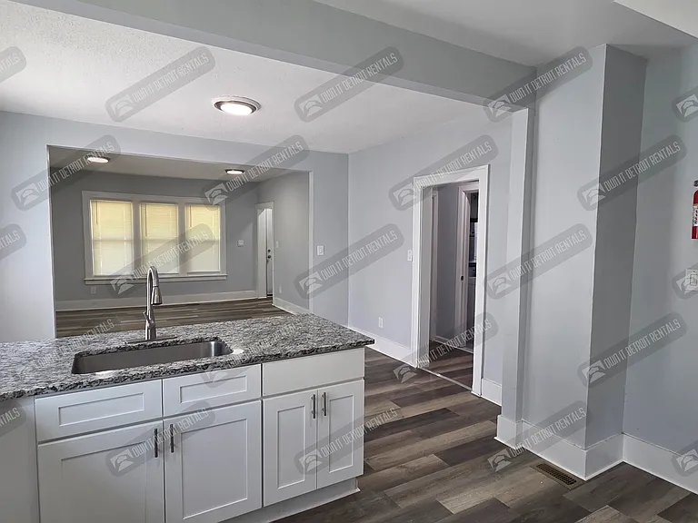 4188 Buckingham Ave — Photo 24
