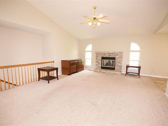 3rd image of 2728 Stone Valley Dr