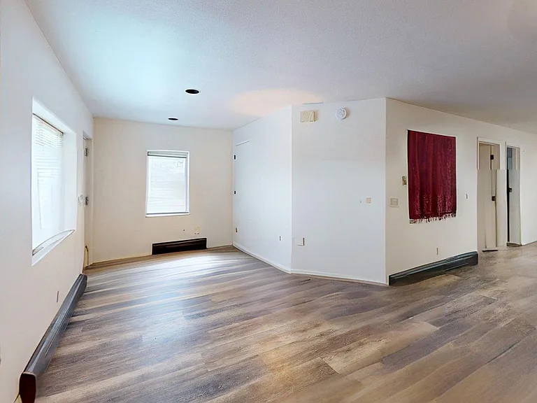 2337 N Glenisle Ave #A — Photo 8