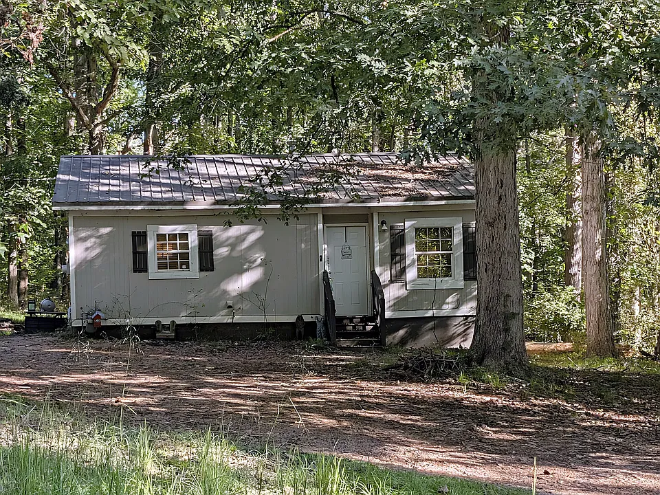 123 Kathryn Rd