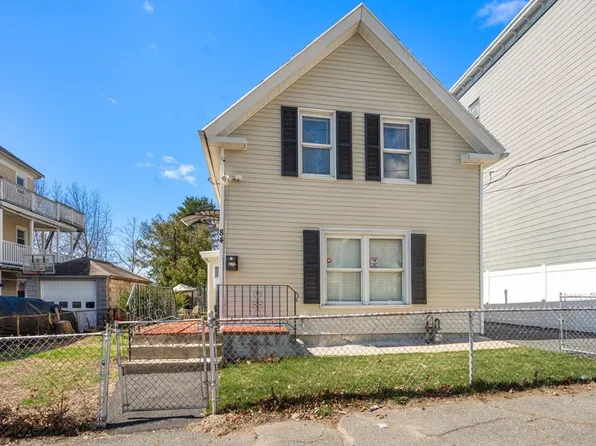 84 Howard St, Lawrence, MA 01841