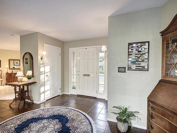 3rd image of 221 Gifford Way