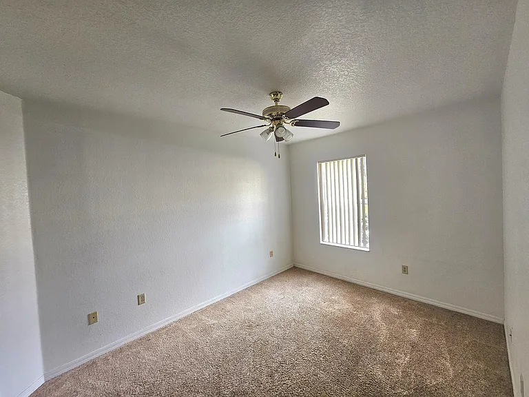112 SW Peacock Blvd #7-101 — Photo 6