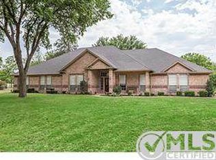 201 Willow Bend Ct, Joshua, TX 76058