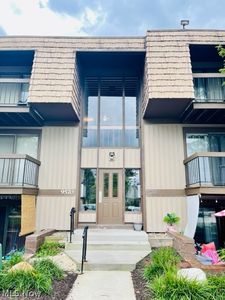 9570 Cove Dr UNIT E14, North Royalton, OH, 44133