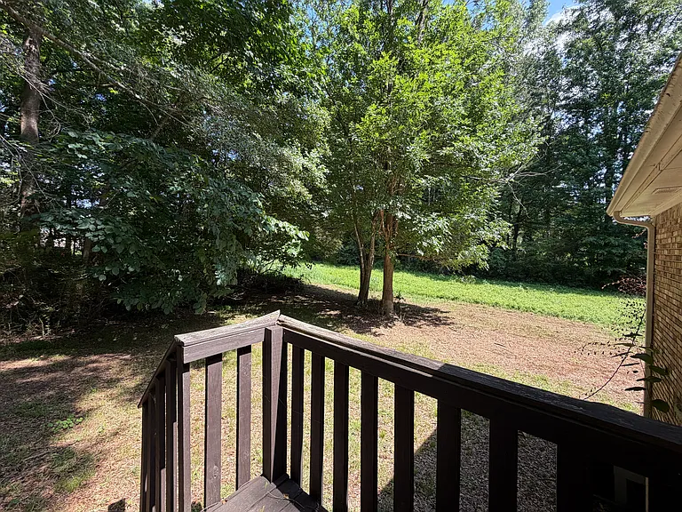 89 Sheila Ln — Photo 9