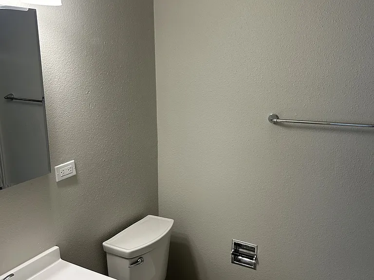 2025 S Forest Ave #1 — Photo 16