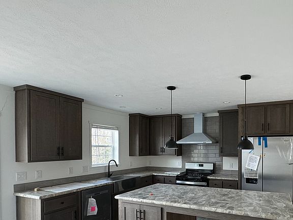 3rd image of 12 Cypress Dr #255