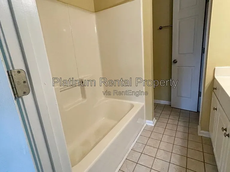 810 Camelon Ct — Photo 21