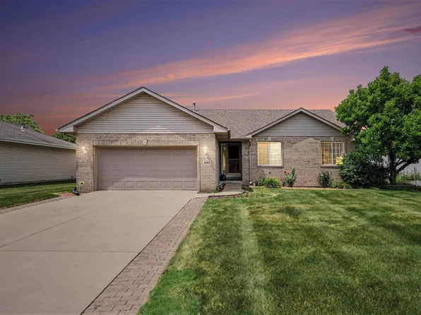 540 Sunflower Ln, Dyer, IN 46311