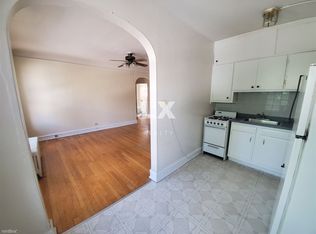 812 Dempster St, Evanston, IL 60202