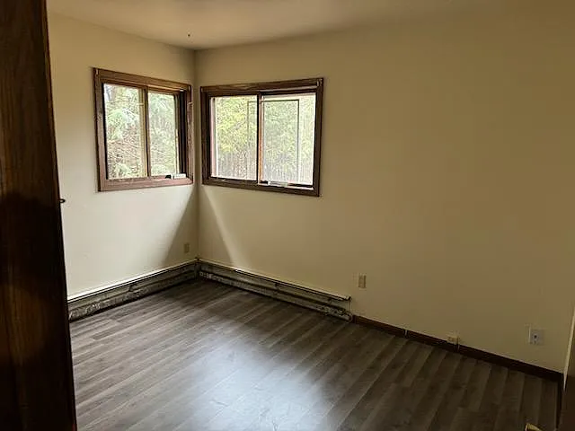 218 Section St — Photo 5