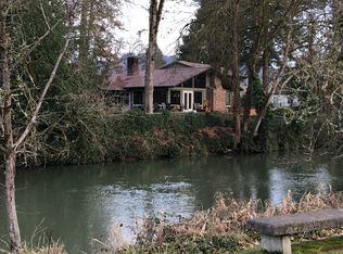 21 E Jackson Ave, Cottage Grove, OR 97424