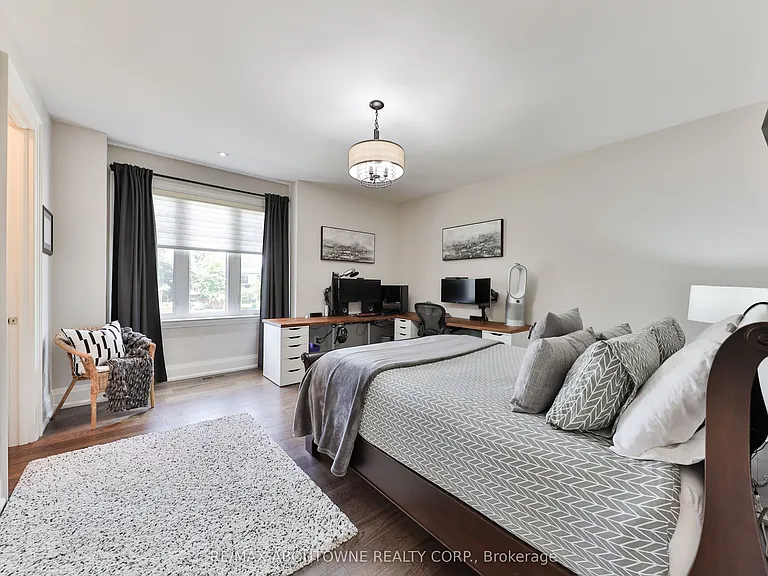 408 Saville Cres — Photo 34