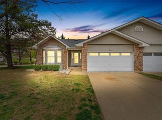 3025 Oakmont Ct #1A, Saint Charles, MO 63301