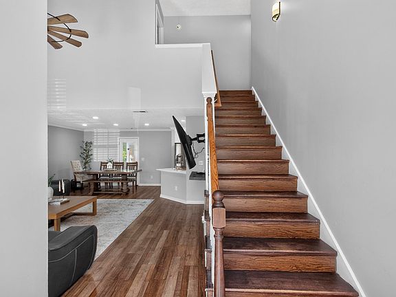 2nd image of 4004 Hollis Hill Dr