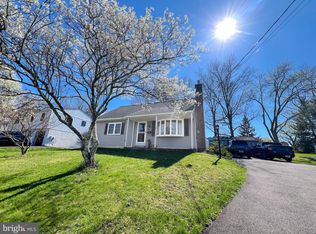 36 Indian Valley Ln, Telford, PA