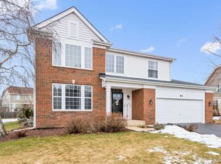 93 Augusta Ln, Cary, IL 60013
