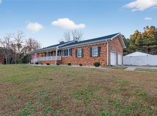 22194 Storys Station Rd, Courtland, VA 23837