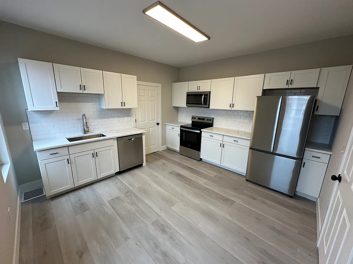 Building Photo - 2513 Shanmoor Ave #3