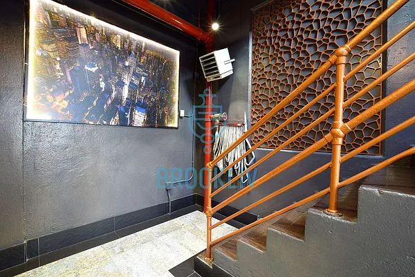 Rented by null | media 16