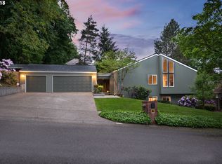 2398 Palisades Crest Dr, Lake Oswego, OR