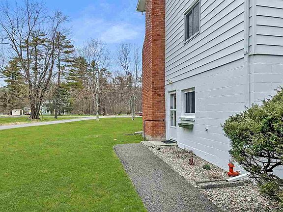 4th image of 48A Brittany Dr