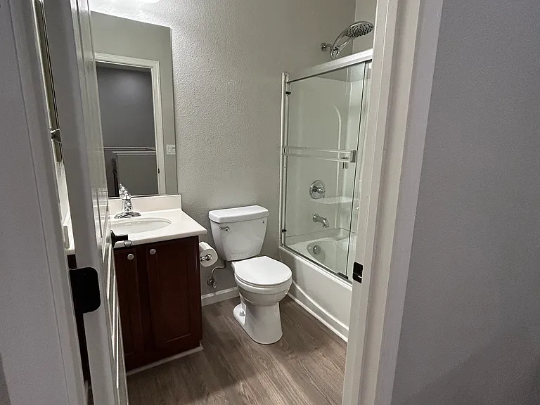 228 W Lucita Way — Photo 8