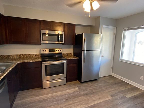 4th image of 1 Plaza Mayor APT 20