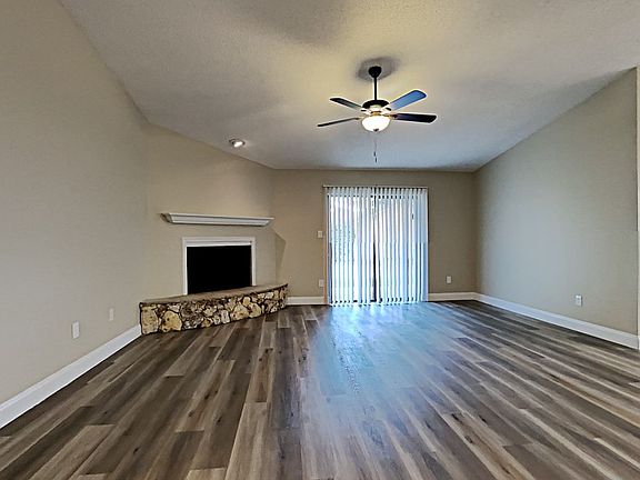 4th image of 1448 Southwind Dr