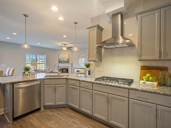 Images of the home are for illustrative purposes only and should never be relied upon