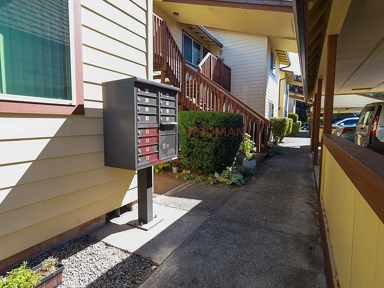 2045 Tibbetts Dr — Photo 16
