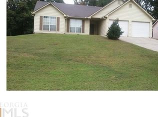 5495 Hunters Forest Ln, Atlanta, GA 30349