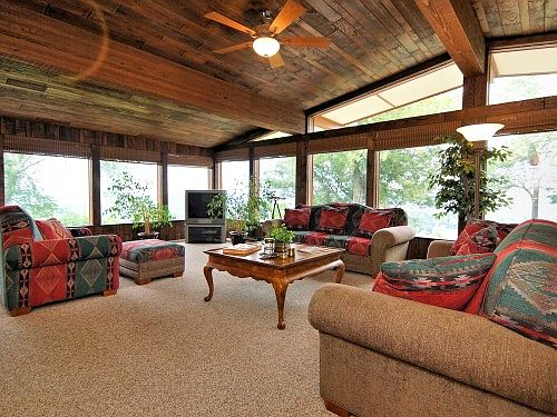 5th image of 33 Edgewood Dr