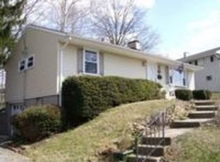 1480 Woodland Dr, Morgantown, WV