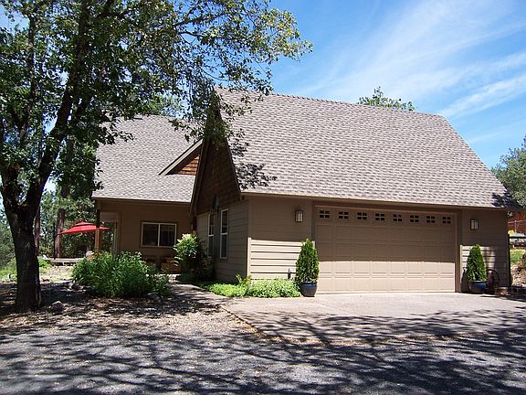 Side View - 2+ Car Garage