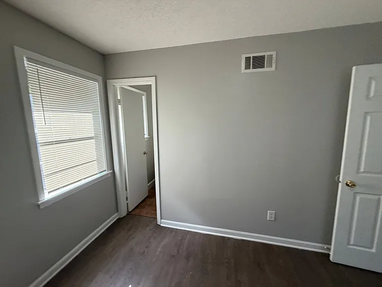 6273 Tulane Rd — Photo 25