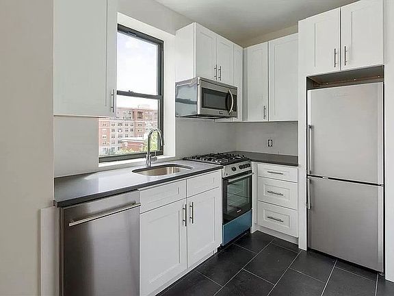 2nd image of 9 E 118th St APT 1E