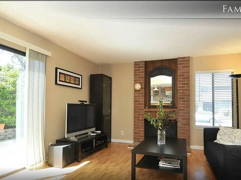 2398 Loment Ct — Photo 4