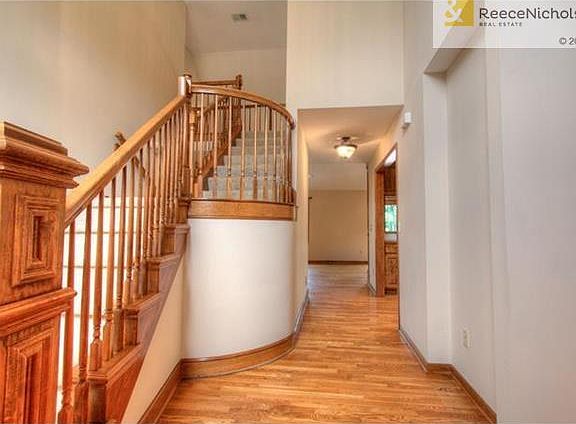 GORGEOUS Entryway staircase!