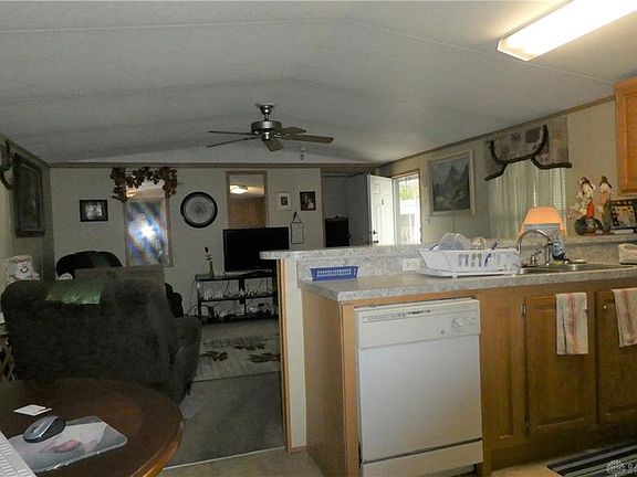 5th image of 19 Airstream Dr