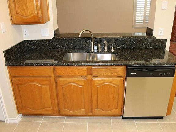 5th image of 107 Pullman Pl