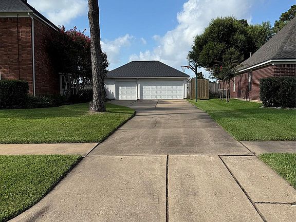 3rd image of 24803 Valleylight Dr
