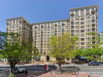 7710 Woodmont Ave APT 1009, Bethesda, MD, 20814