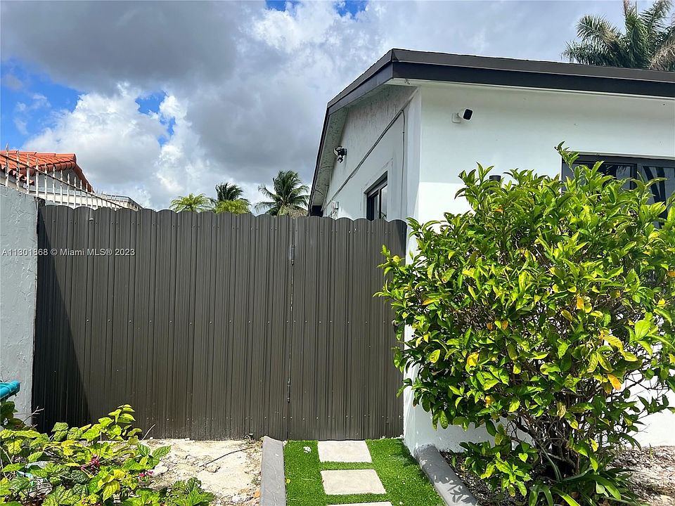 1st image of 3150 SW 118th Ct #1