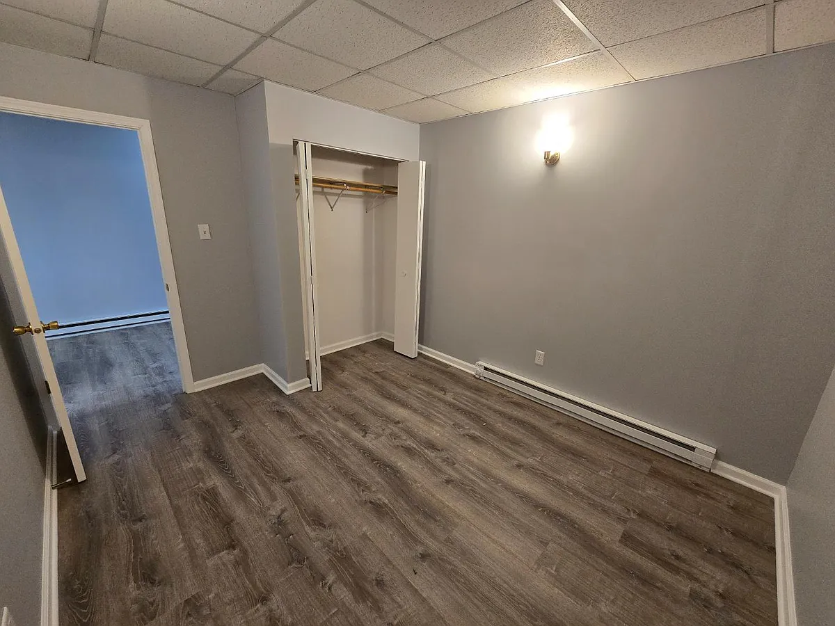 Unit Photo - 518 Moen Ave #3