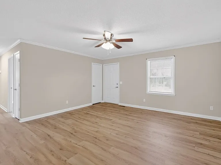 105 Kingwood Ave — Photo 15